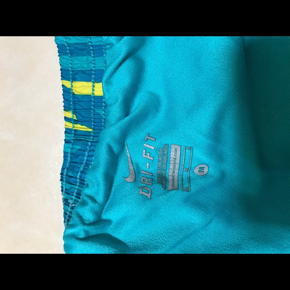 Short Dri-fit - Picture 3 of 3